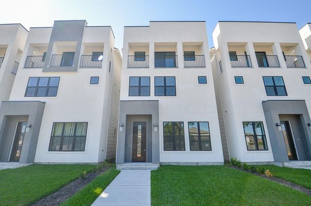 15000 S Richmond Avenue 4, Houston, TX 77082