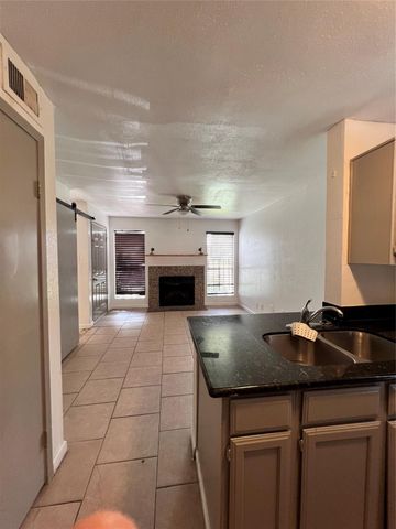 3900 Woodchase Drive 101, Houston, TX 77042