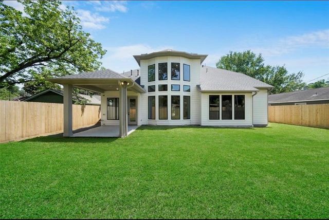 1917 Ridgemore Drive, Houston, TX 77055