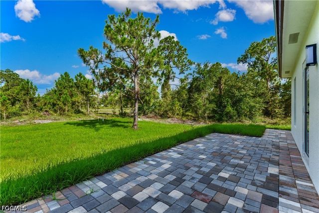 1019 Columbus BLVD S, Lehigh Acres, FL 33974