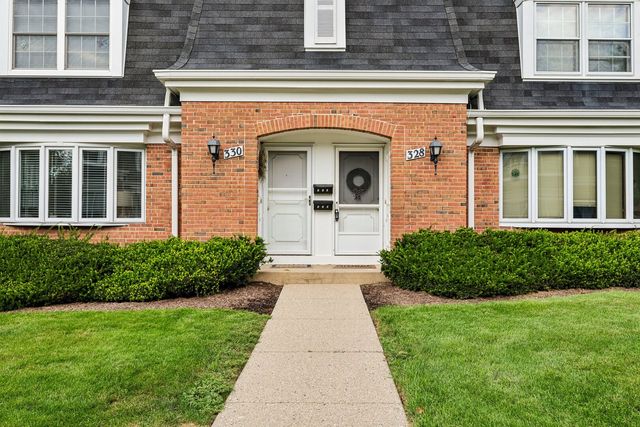 328 Eastern Avenue, Barrington, IL 60010