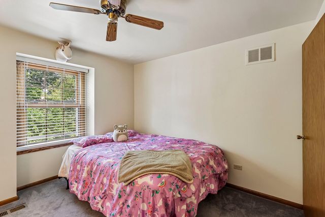 328 Eastern Avenue, Barrington, IL 60010