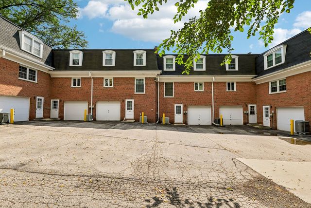 328 Eastern Avenue, Barrington, IL 60010