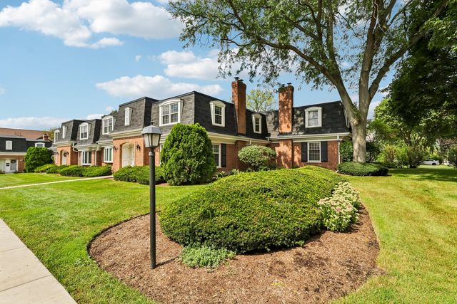 328 Eastern Avenue, Barrington, IL 60010