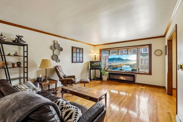 328 Eastern Avenue, Barrington, IL 60010