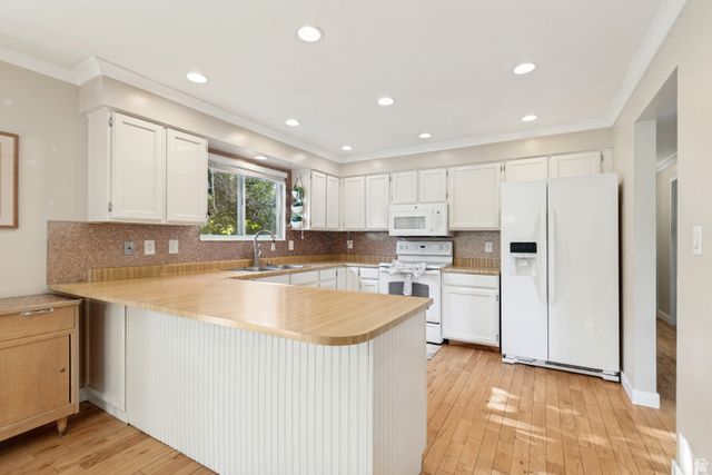 5998 S BLUE STONE CIR, Murray, UT 84123