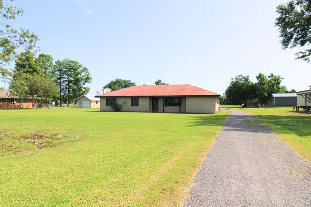 4679 Bayouside Dr, Chauvin, LA 70344