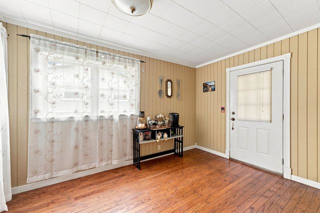 1106 Summit Hills Drive, Bettendorf, IA 52722