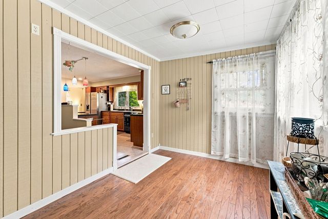 1106 Summit Hills Drive, Bettendorf, IA 52722