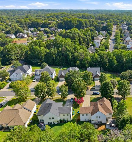 1946 Wilrose Place, Matthews, NC 28105