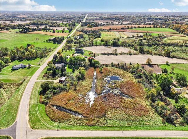 N1259 County Road P, Rubicon, WI 53078