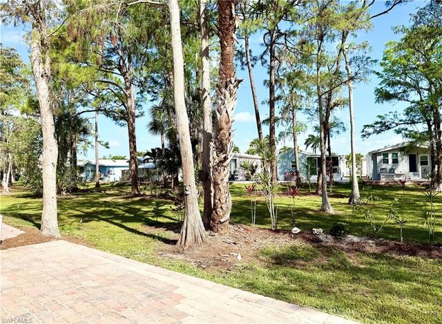 460 Vanda Sanctuary, Naples, FL 34114