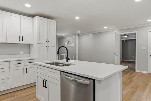 1006 Roselee, Paragould, AR 72450