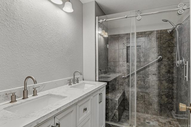 1006 Roselee, Paragould, AR 72450