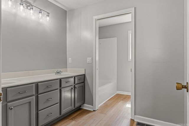 1006 Roselee, Paragould, AR 72450