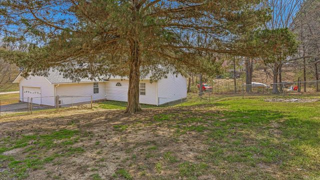 1006 Roselee, Paragould, AR 72450