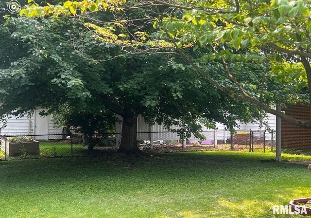 44 Locksley Lane, Springfield, IL 62704