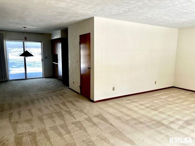 44 Locksley Lane, Springfield, IL 62704