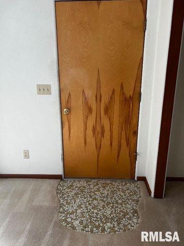 44 Locksley Lane, Springfield, IL 62704