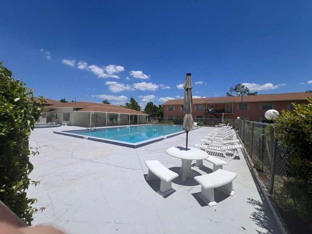 1665 W OAK RIDGE ROAD C, Orlando, FL 32809