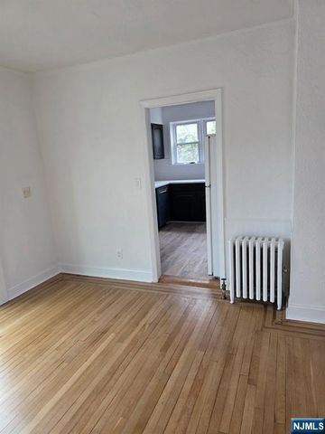 346 N Van Dien, Ridgewood, NJ 07675