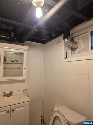 346 N Van Dien, Ridgewood, NJ 07675