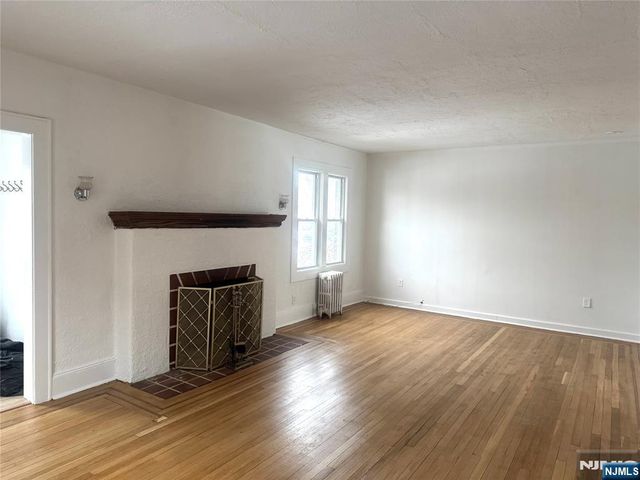 346 N Van Dien, Ridgewood, NJ 07675