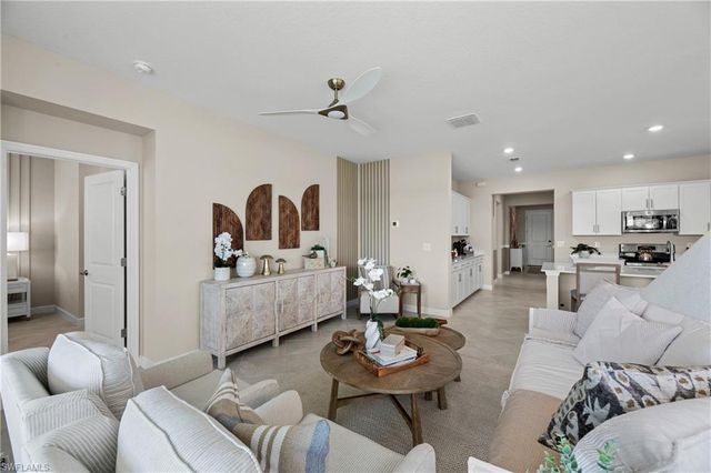 3203 Weston Manor DR, Alva, FL 33920