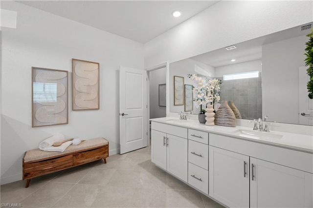 3203 Weston Manor DR, Alva, FL 33920