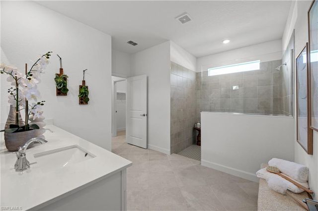 3203 Weston Manor DR, Alva, FL 33920