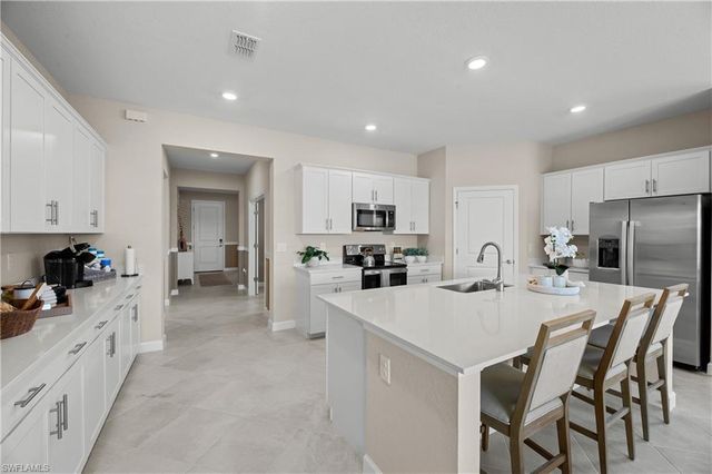 3203 Weston Manor DR, Alva, FL 33920