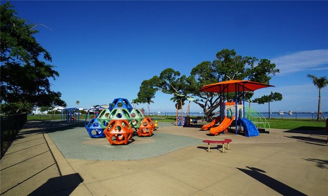 613 MACEDONIA DRIVE, Punta Gorda, FL 33950