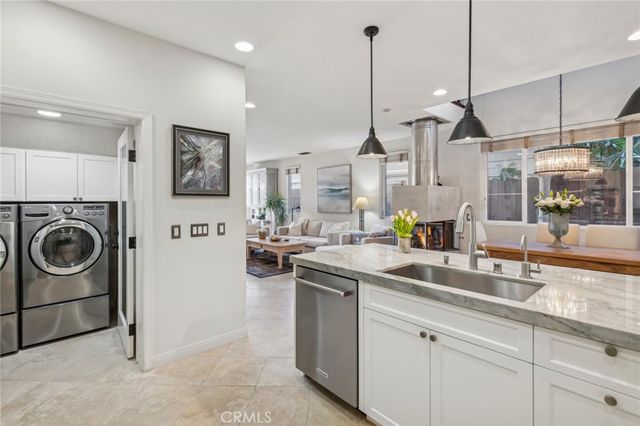 610 Marigold Avenue, Corona Del Mar, CA 92625