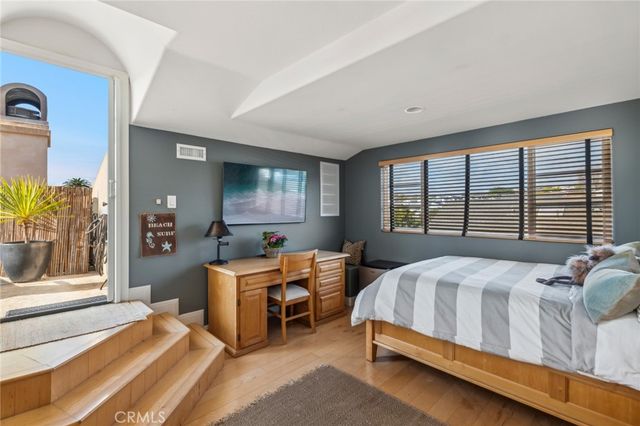 610 Marigold Avenue, Corona Del Mar, CA 92625