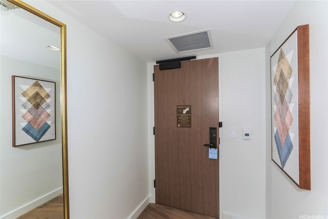 2139 Kuhio Avenue 1906, Honolulu, HI 96815