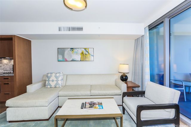 2139 Kuhio Avenue 1906, Honolulu, HI 96815