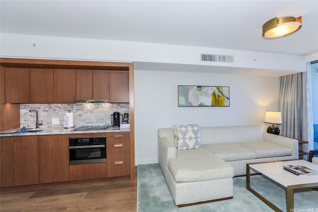 2139 Kuhio Avenue 1906, Honolulu, HI 96815