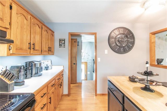 1208 Cambridge Drive, Warrensburg, MO 64093