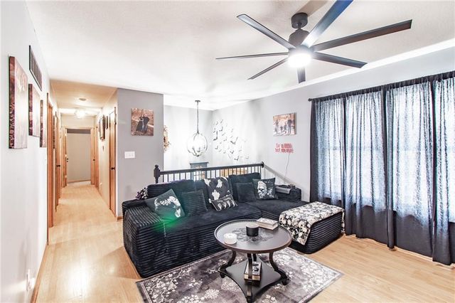 1208 Cambridge Drive, Warrensburg, MO 64093