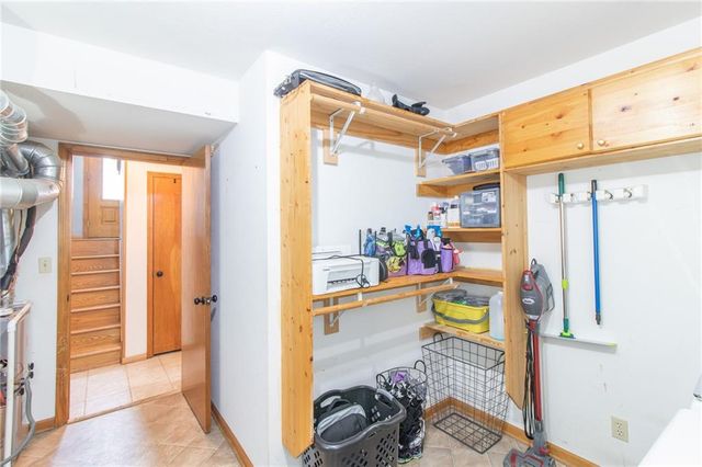 1208 Cambridge Drive, Warrensburg, MO 64093