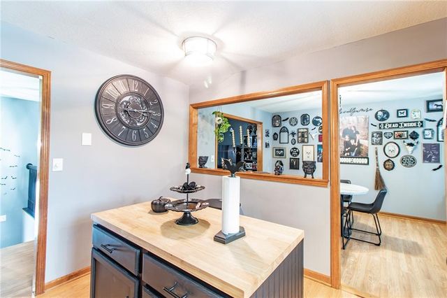 1208 Cambridge Drive, Warrensburg, MO 64093