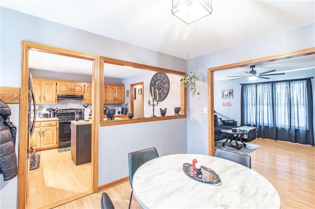 1208 Cambridge Drive, Warrensburg, MO 64093