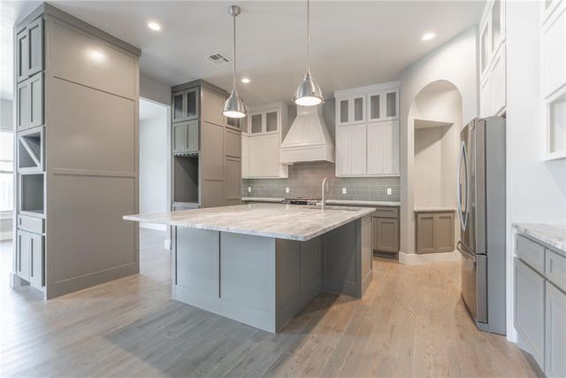 205 NW 152nd Street, Edmond, OK 73013