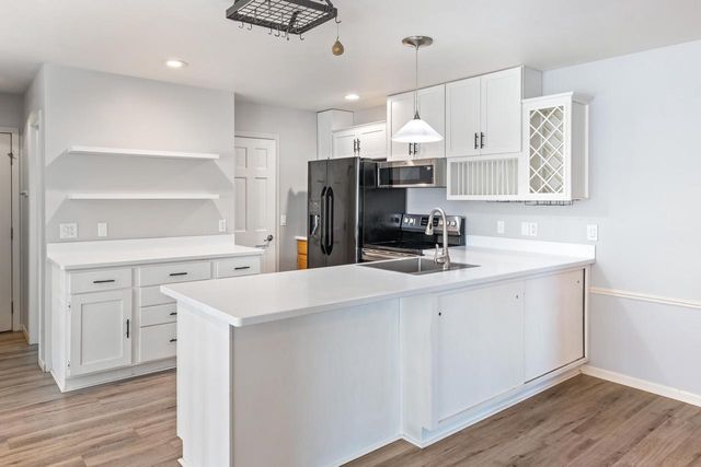 N6083 Heritage Drive, Green Lake, WI 54941
