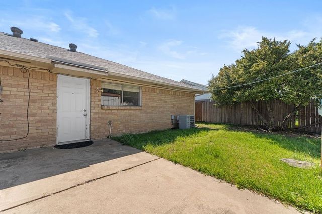 15839 El Estado Drive, Dallas, TX 75248