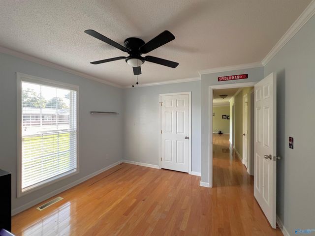 2482 Barnes Drive, Hokes Bluff, AL 35903