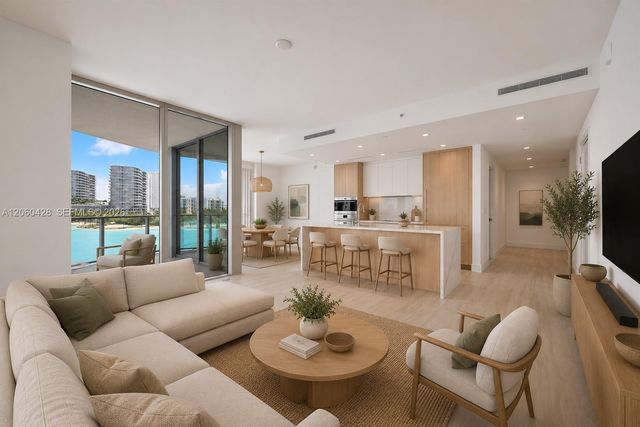 2411 Laguna Circle 306, Miami, FL 33181