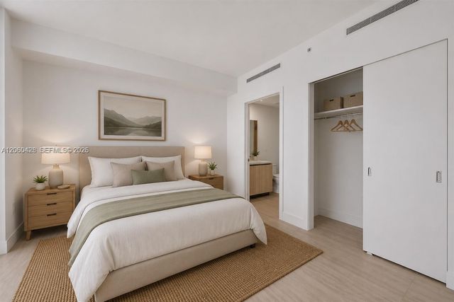 2411 Laguna Circle 306, Miami, FL 33181