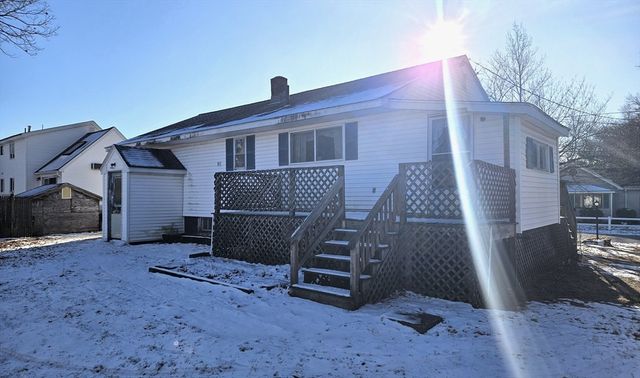 45 Pinewood Ave., Billerica, MA 01821