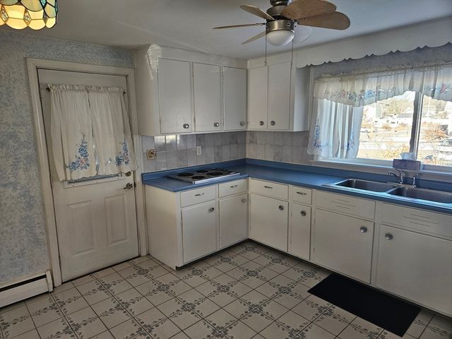 45 Pinewood Ave., Billerica, MA 01821